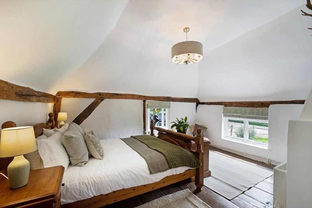 Local Walks Pub Gardens Pet Friendly Landscaped Gardens And Free Private Parking Villa Doddington  Bagian luar foto